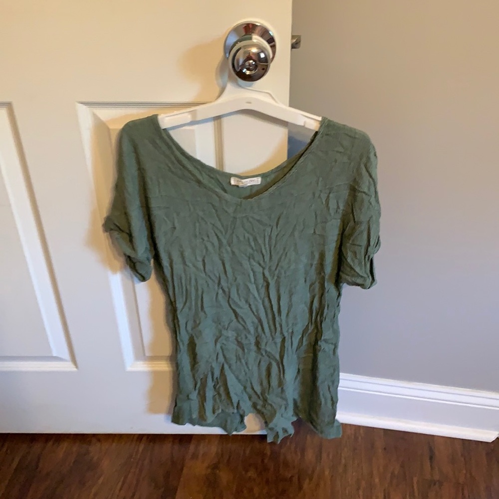 Short sleeve army green tunic top.